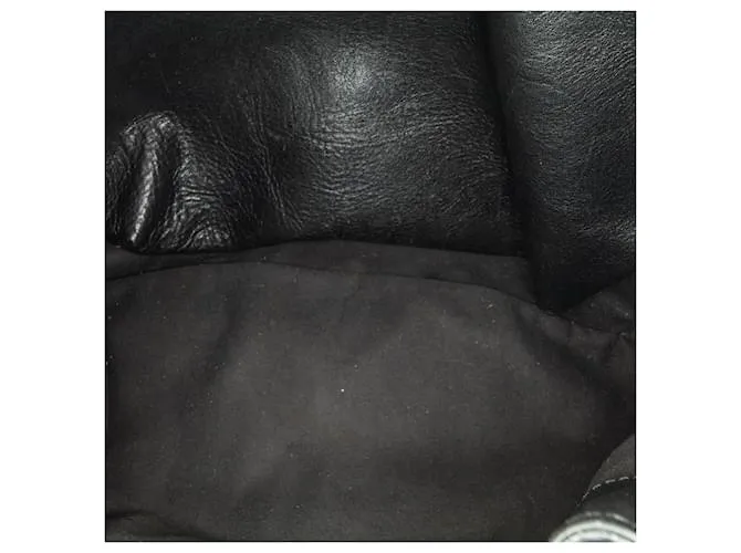 Bandolera de cuero negro Tom Ford con cierre frontal 