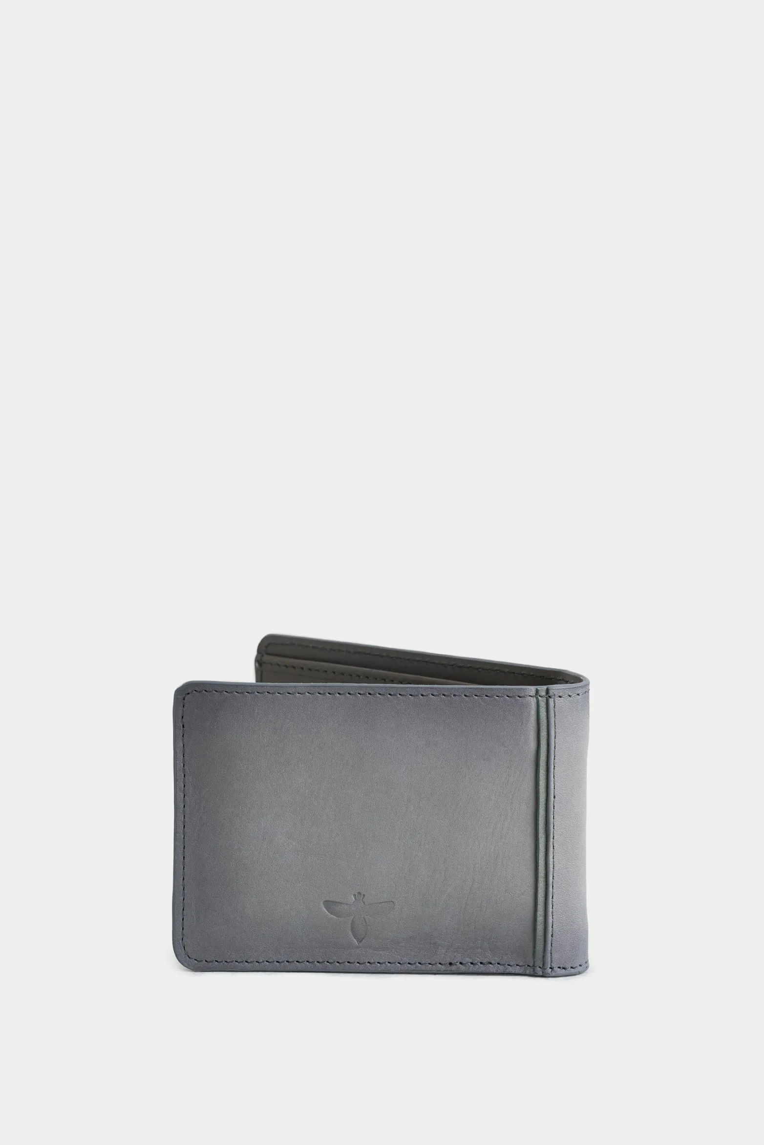Billetera loira de cuero para hombre silueta clásica