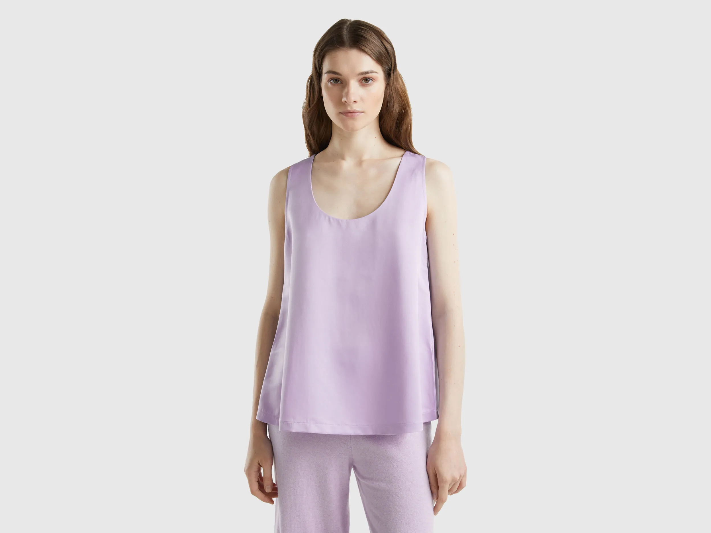 Blusa sin mangas con efecto raso
