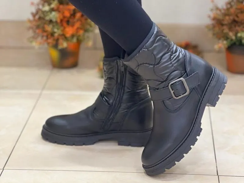BOTA PLANA DE PIEL NENS EN COLOR NEGRO 4506O