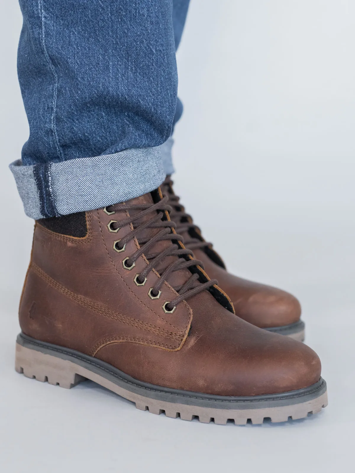 Botin Cuero Hombre Negam Rojo