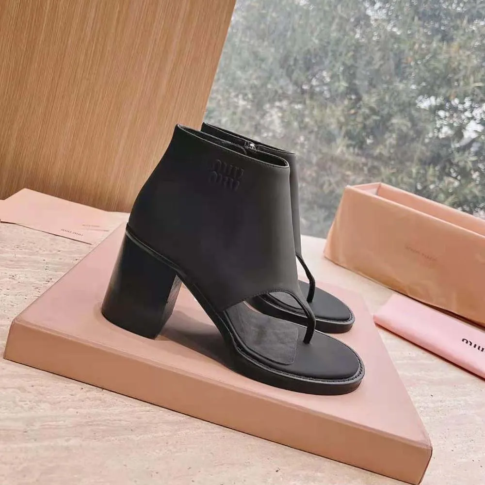 BOTINES TIPO TANGA DE PIEL PARA MUJER MIU MIUNEGRO