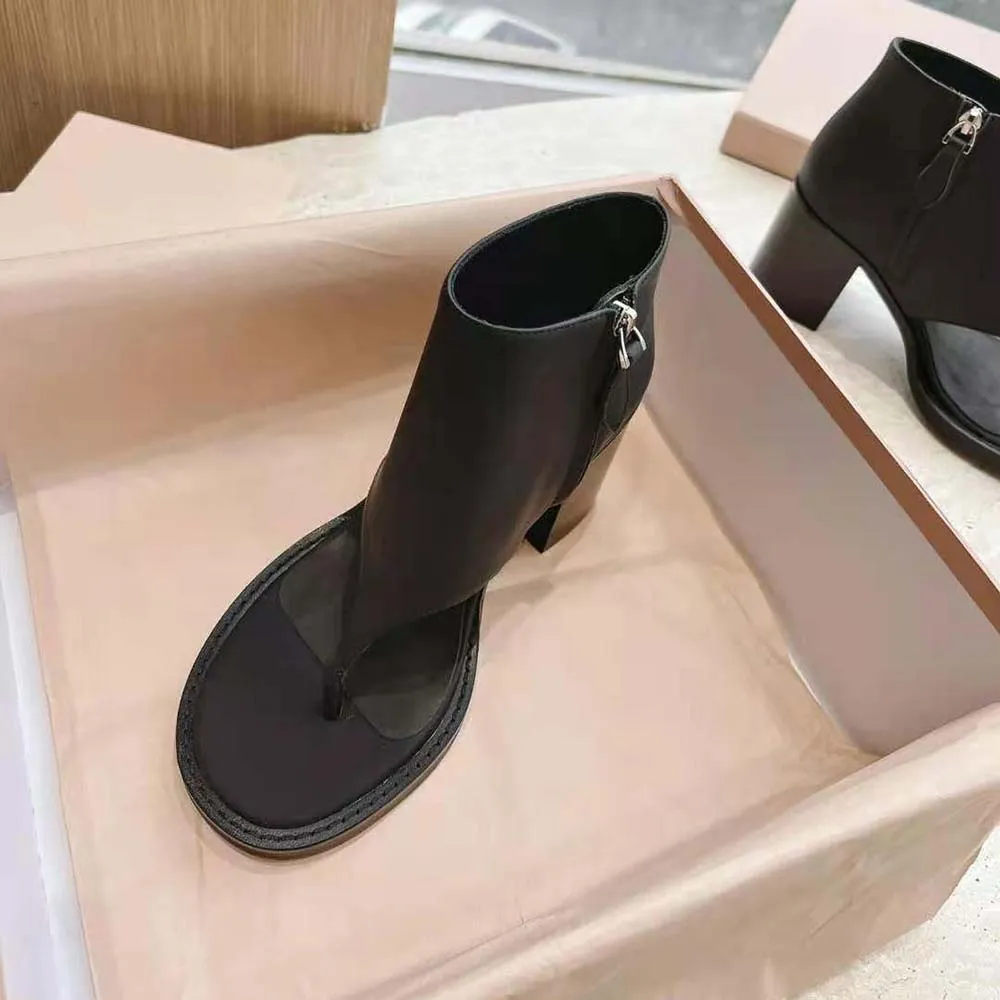 BOTINES TIPO TANGA DE PIEL PARA MUJER MIU MIUNEGRO
