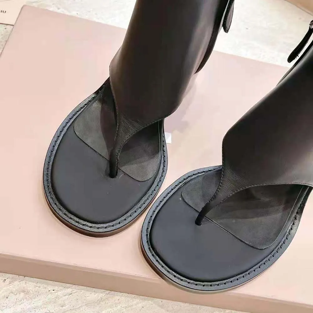 BOTINES TIPO TANGA DE PIEL PARA MUJER MIU MIUNEGRO
