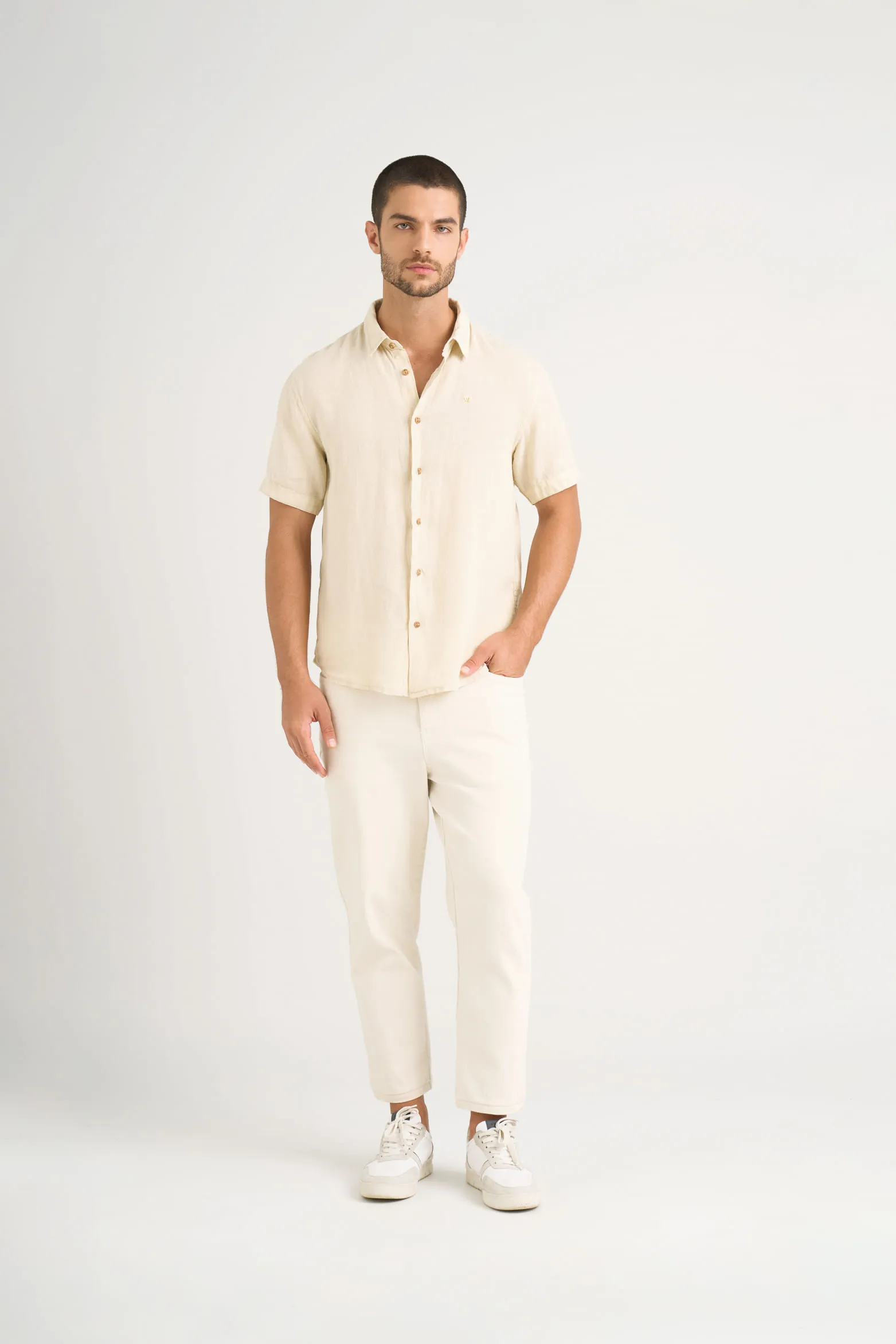 Camisa manga corta lino para hombre bordado vz