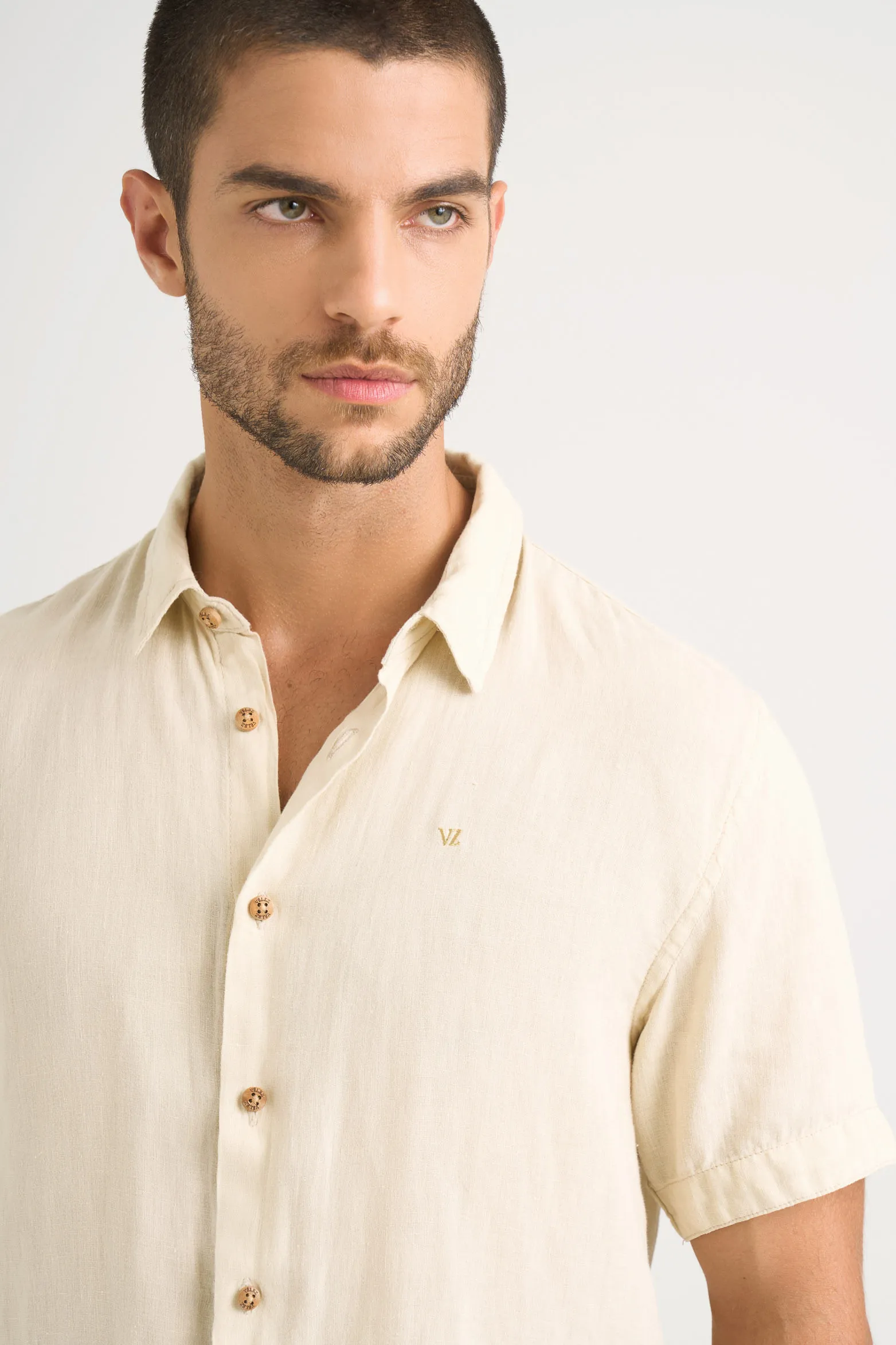 Camisa manga corta lino para hombre bordado vz