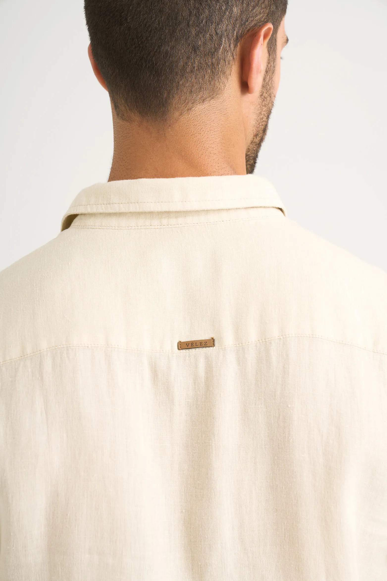 Camisa manga corta lino para hombre bordado vz