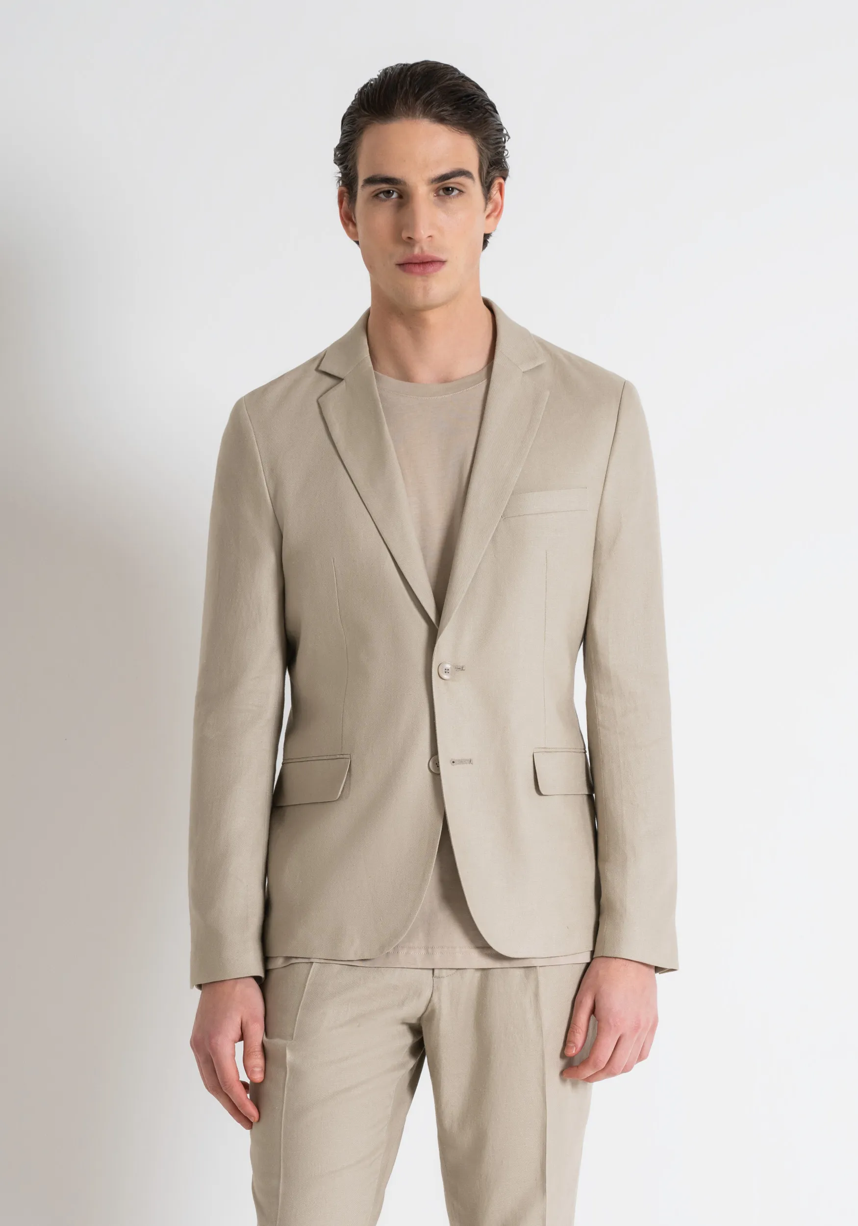 CHAQUETA SLIM FIT «ZELDA» EN MEZCLA DE LINO
