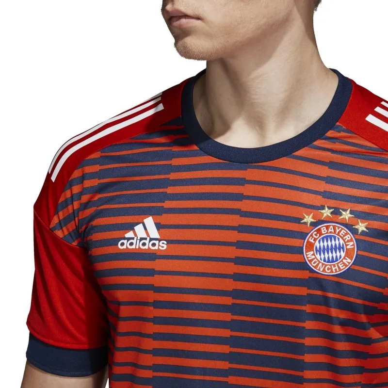 El Bayern de Múnich jersey antes de la carrera de rojo 2017/18 Adidas