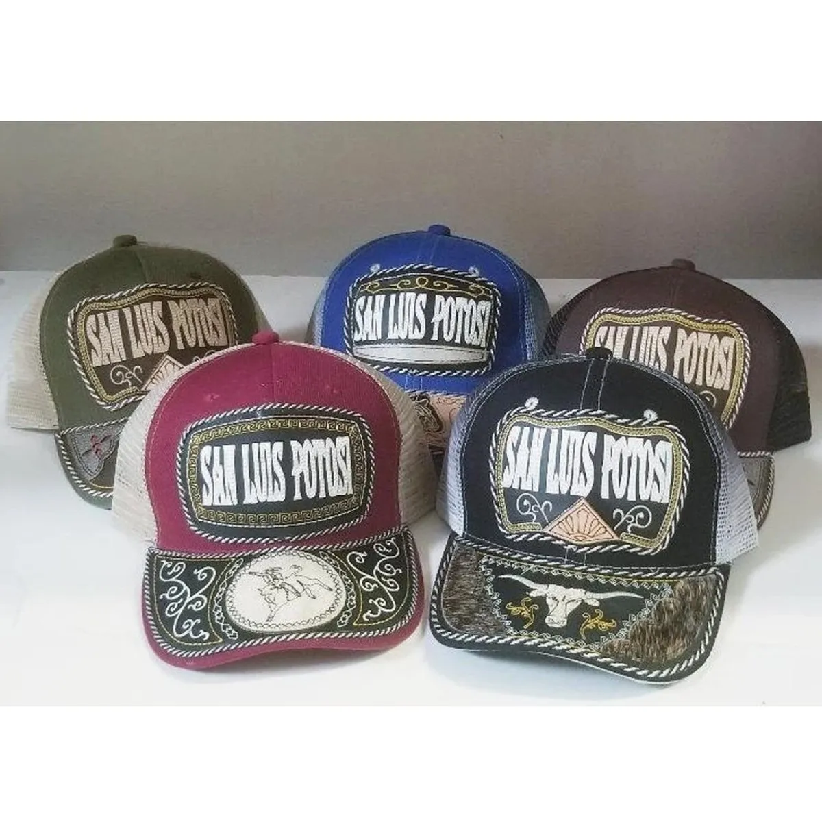 GORRA ARTESANAL CON BORDADO DEL ESTADO DE SAN LUIS POTOSI  IMP71334