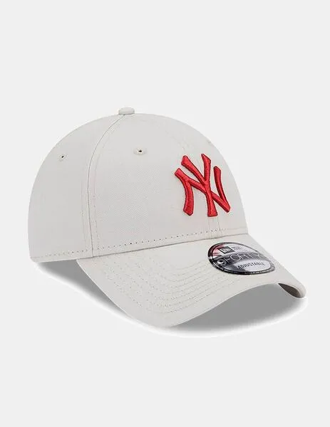 GORRA NEW ERA 940 ESSENTIAL NEW YORK YANKEES   STONE/CARD