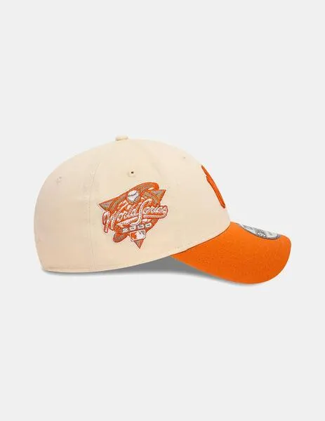 GORRA NEW ERA 940 PATCH NEW YORK YANKEES  LIGHT CREAM