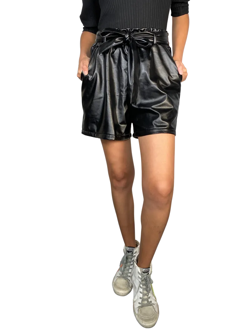 JACINTA TIENDA Short Cuero Vegano
