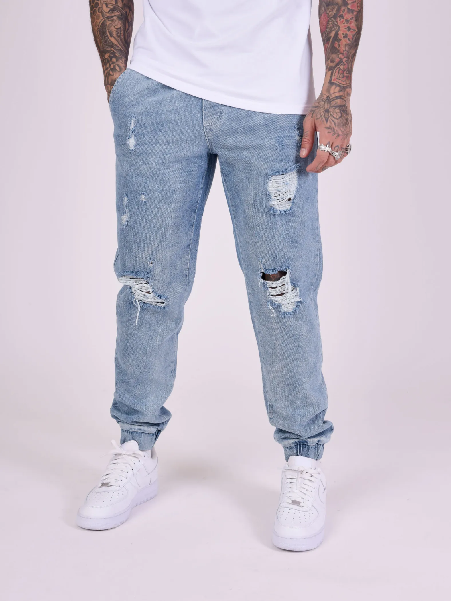 Jeans jogger rotos