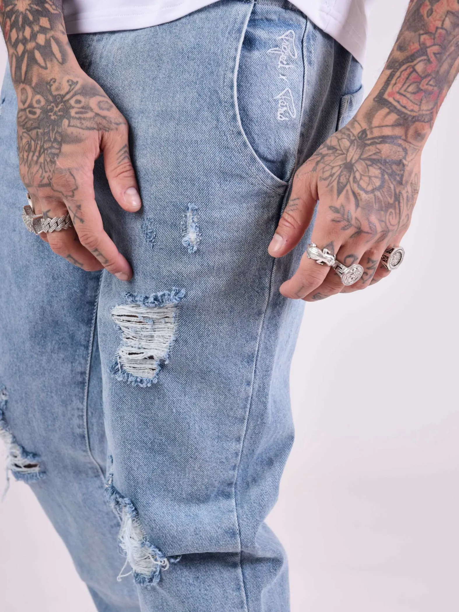 Jeans jogger rotos