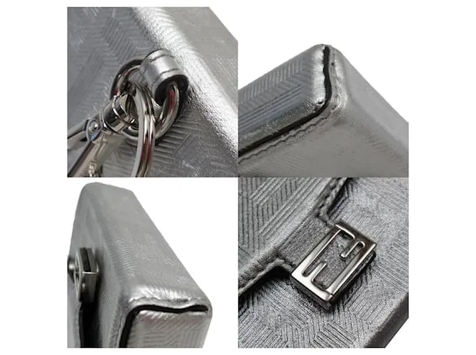 Llavero de cuero Zucca Fendi Charm Pouch Plata 