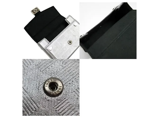 Llavero de cuero Zucca Fendi Charm Pouch Plata 