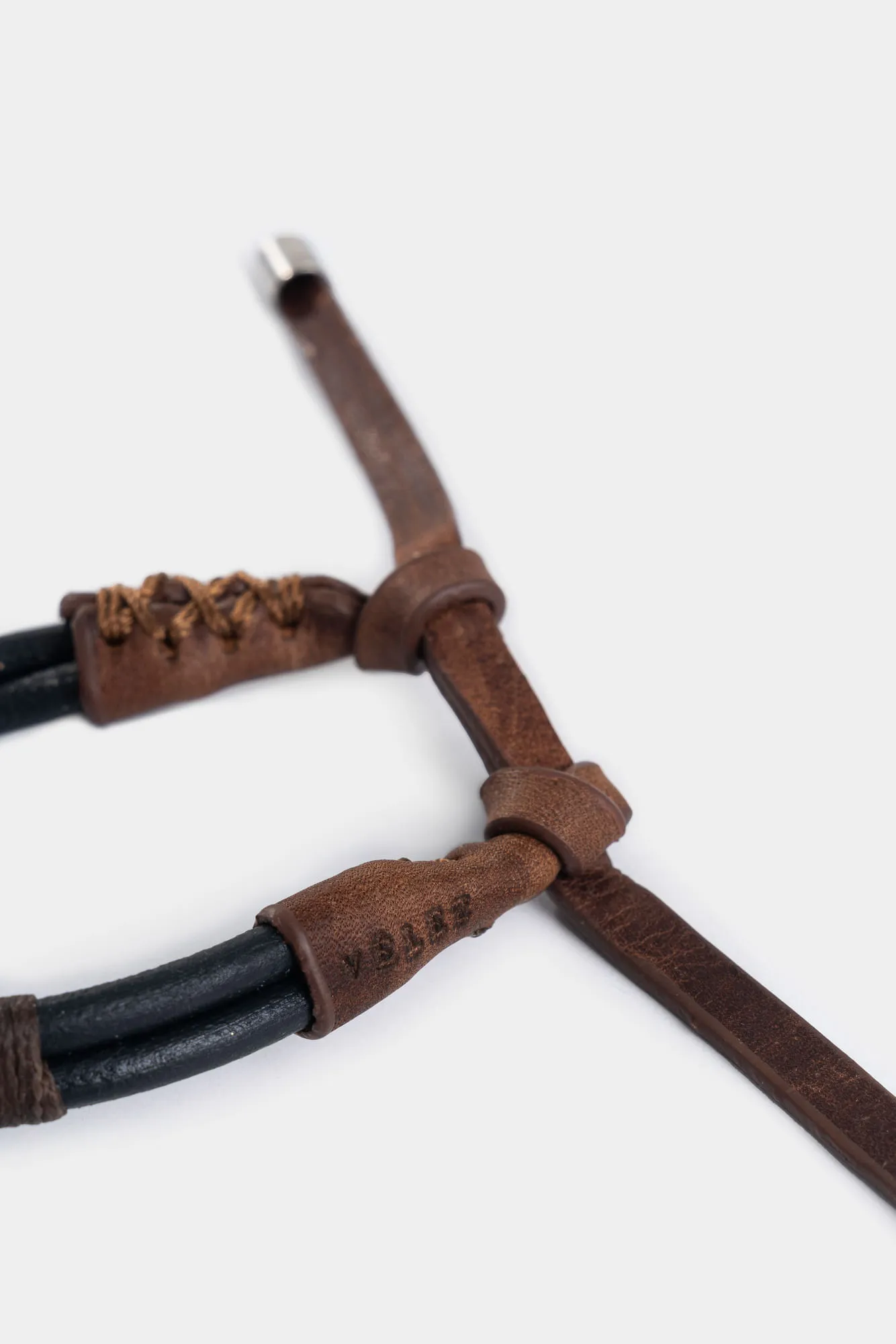 Manilla helios de cuero para hombre hilo contraste