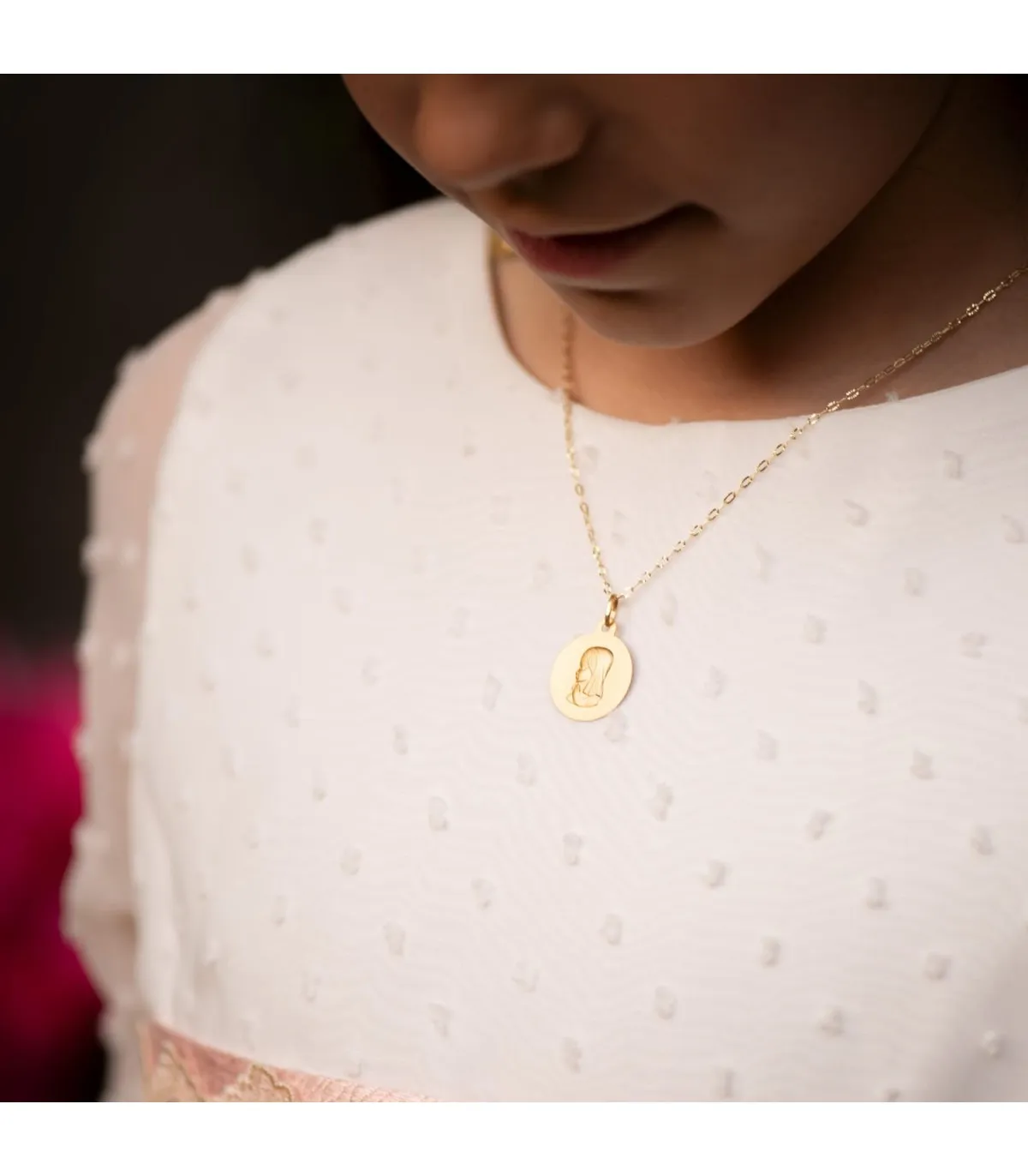 Médaille Vierge bisel 18 K