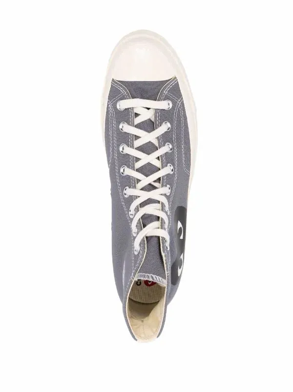 N373O Converse tenis altos de Comme Des Garons Play x Converse Gris