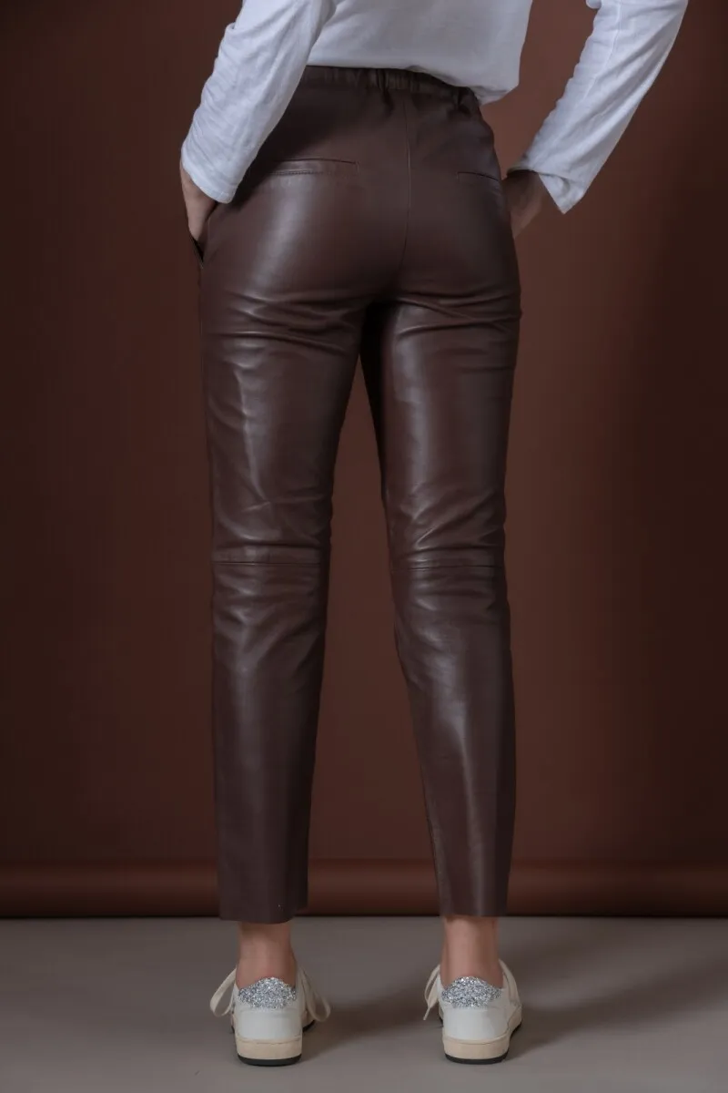 PANTALON CUERO RELAX  MARRóN