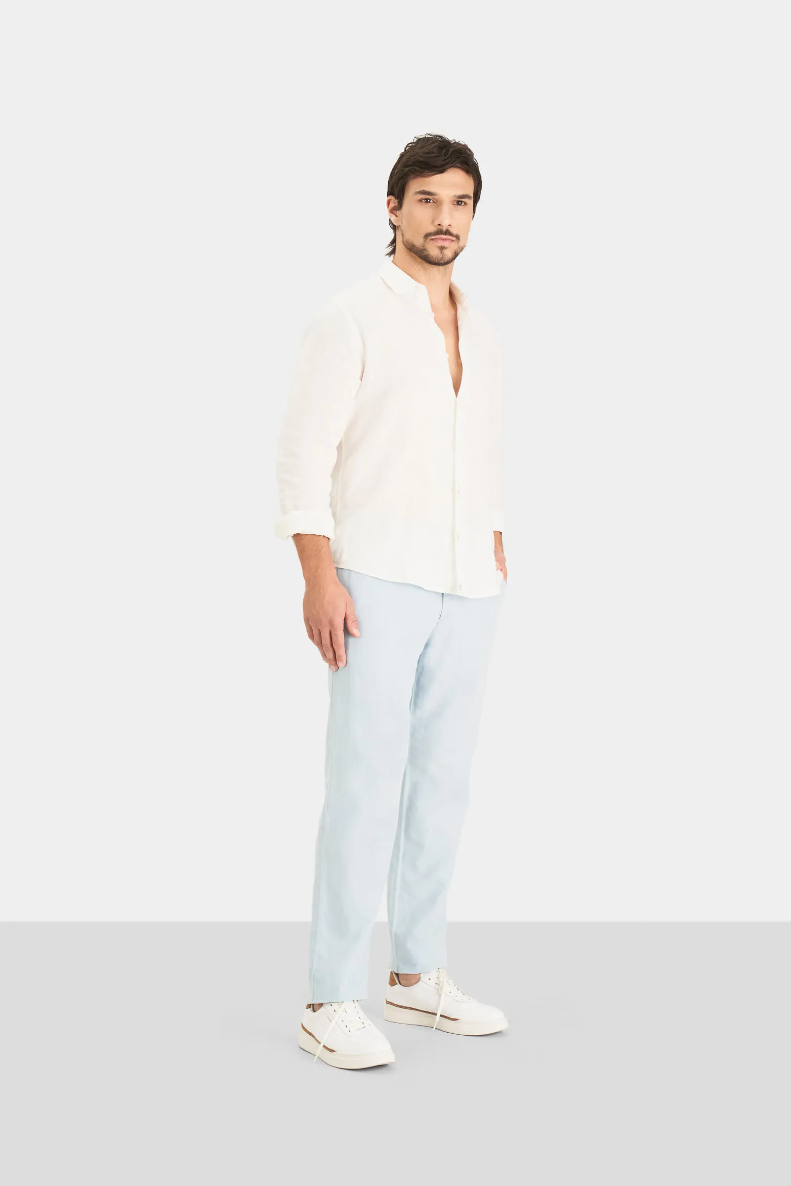 Pantalón chino regular fit de lino para hombre casual