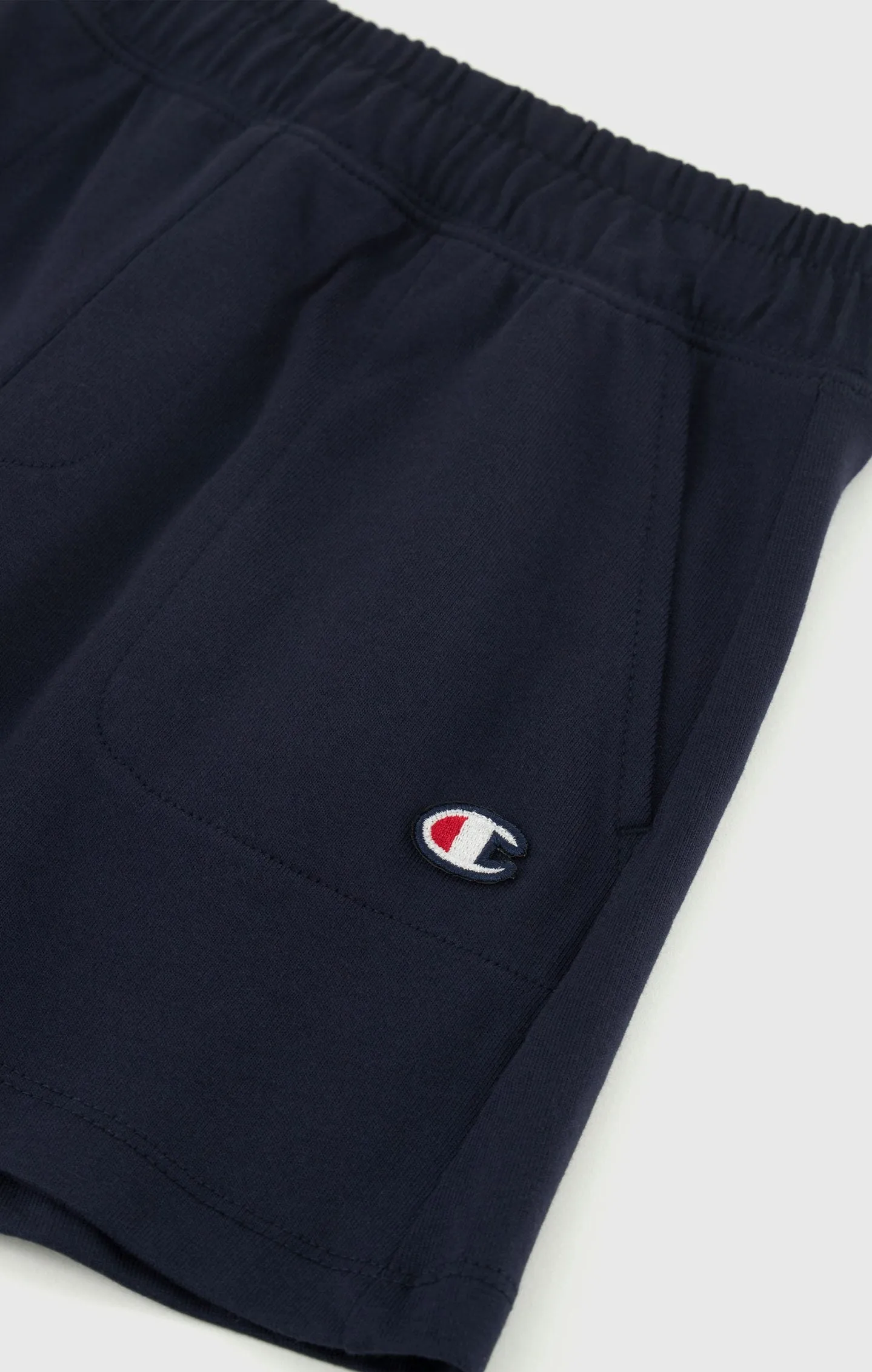 Pantalón corto de niña de punto con logotipo