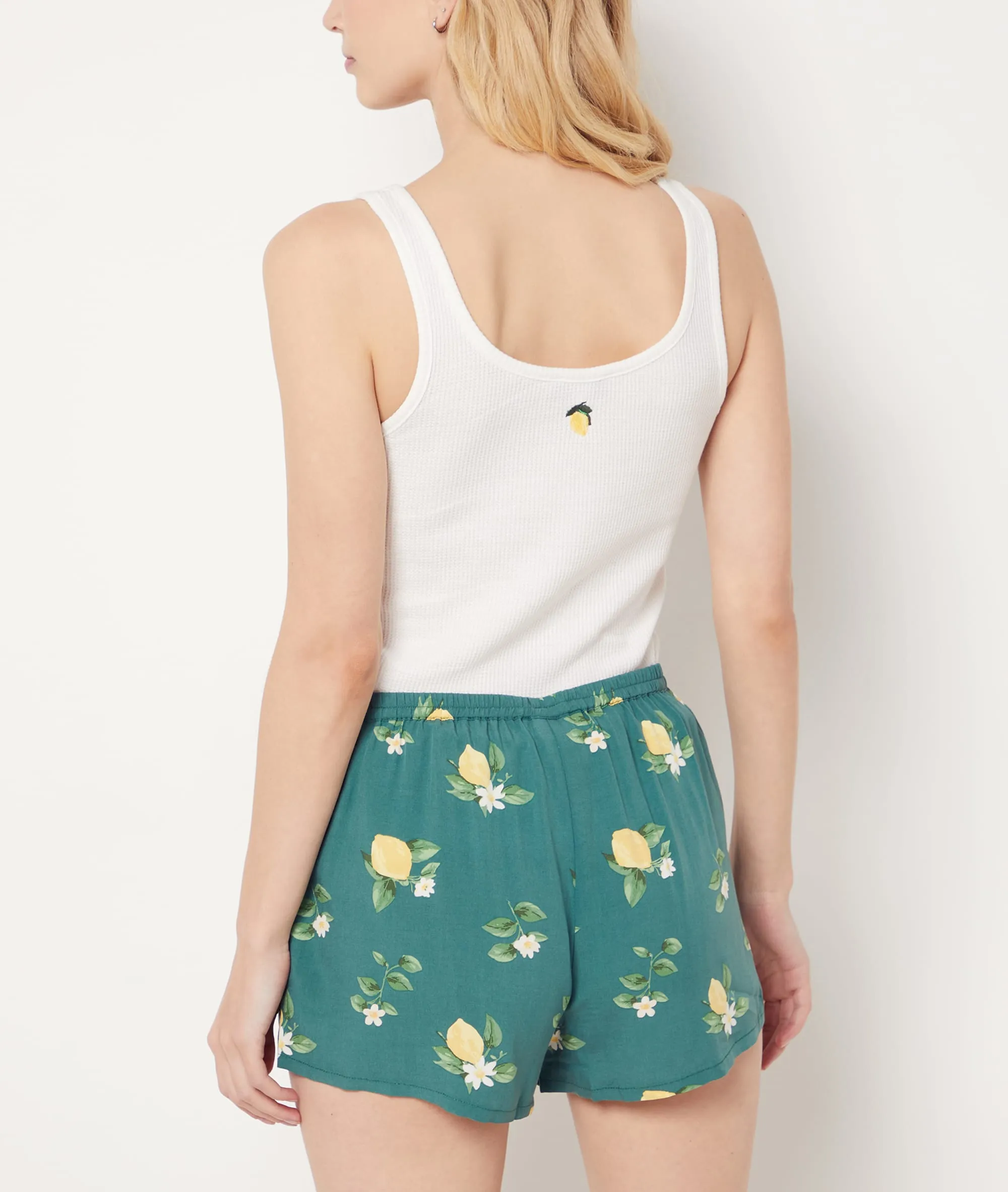 PANTALóN CORTO ESTAMPADO LIMONES CITROR VERT SAPIN  ETAM