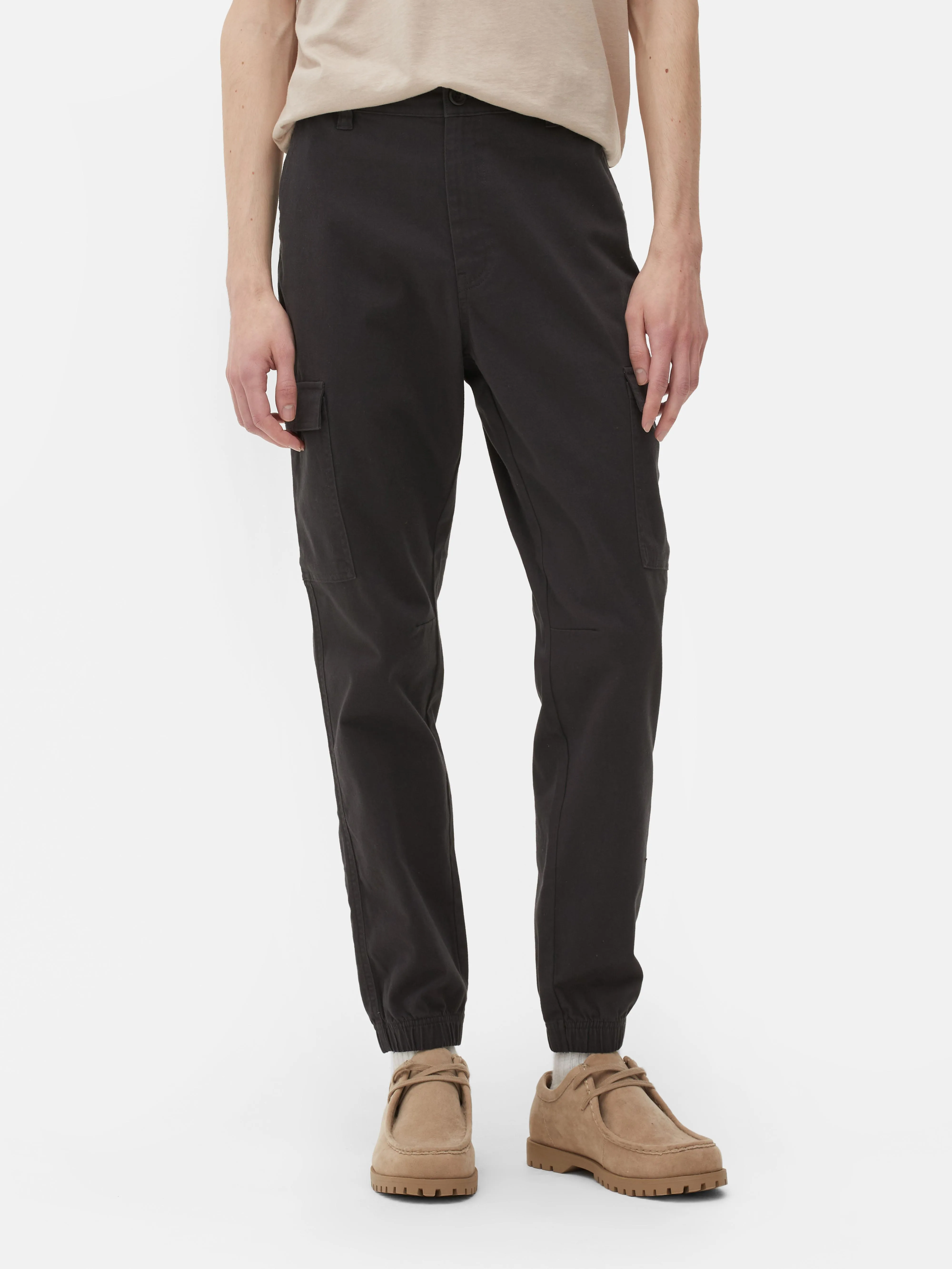 Pantalón de chándal cargo con bajos elásticos