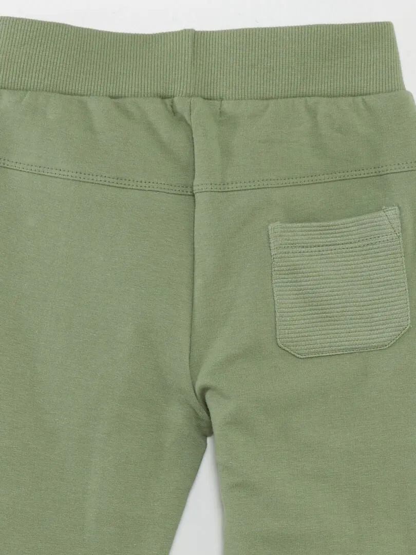 PANTALóN DE CHáNDAL CON EFECTO TEXTURIZADO  VERDE