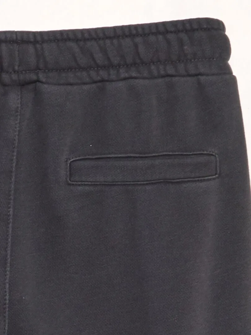 PANTALóN RECTO CON BOLSILLOS CON SOLAPA  NEGRO