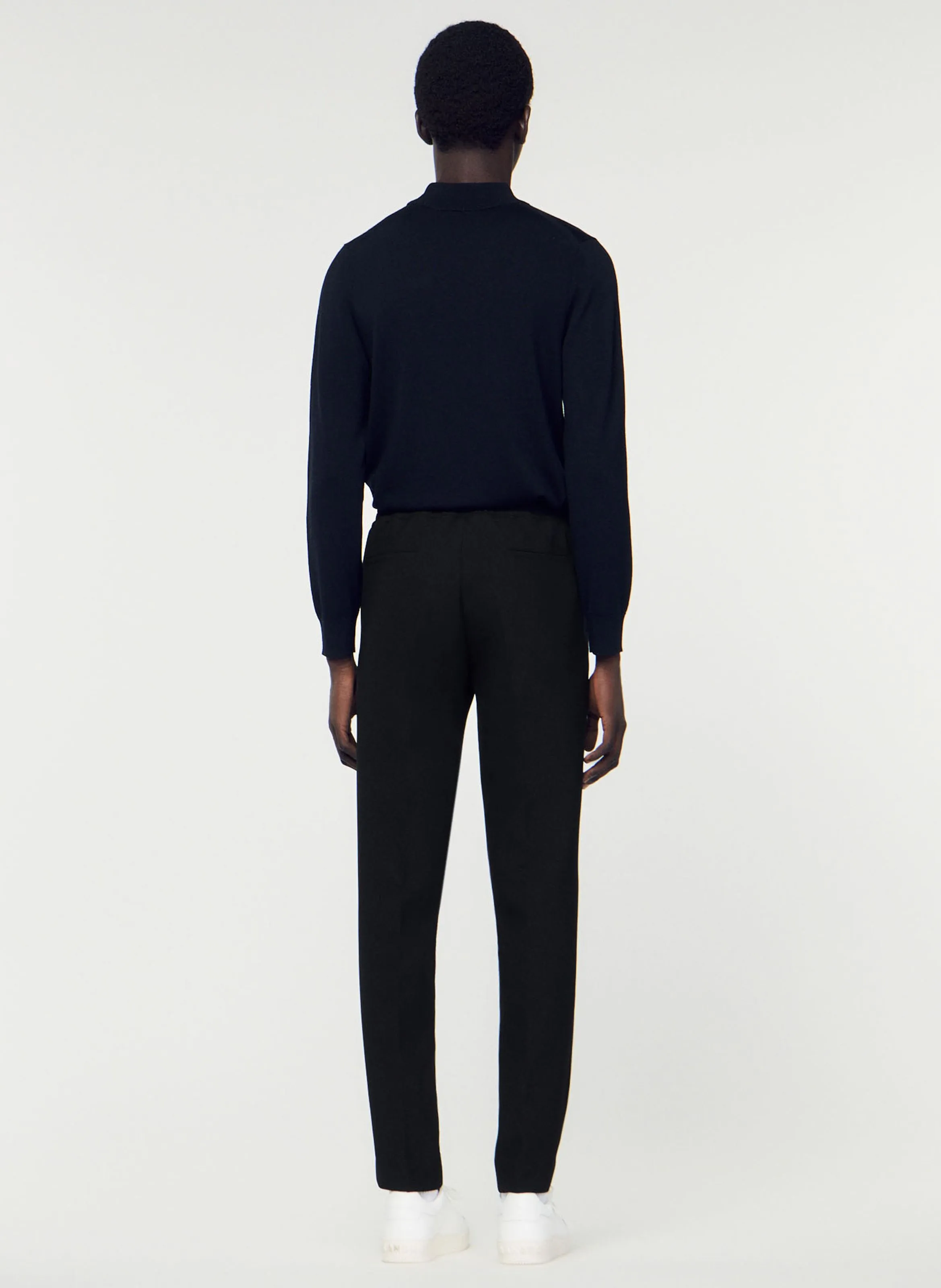 Pantalón recto en negro