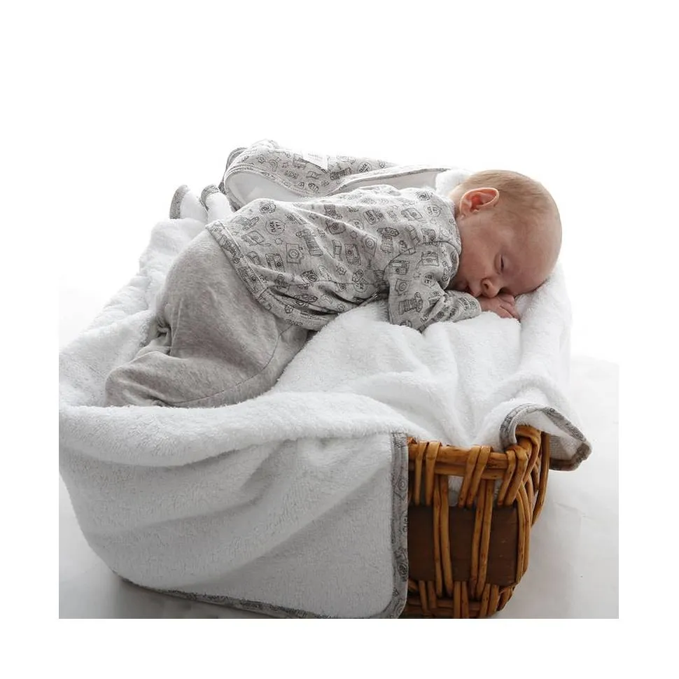 Primera Puesta Beltin Newborn Flash