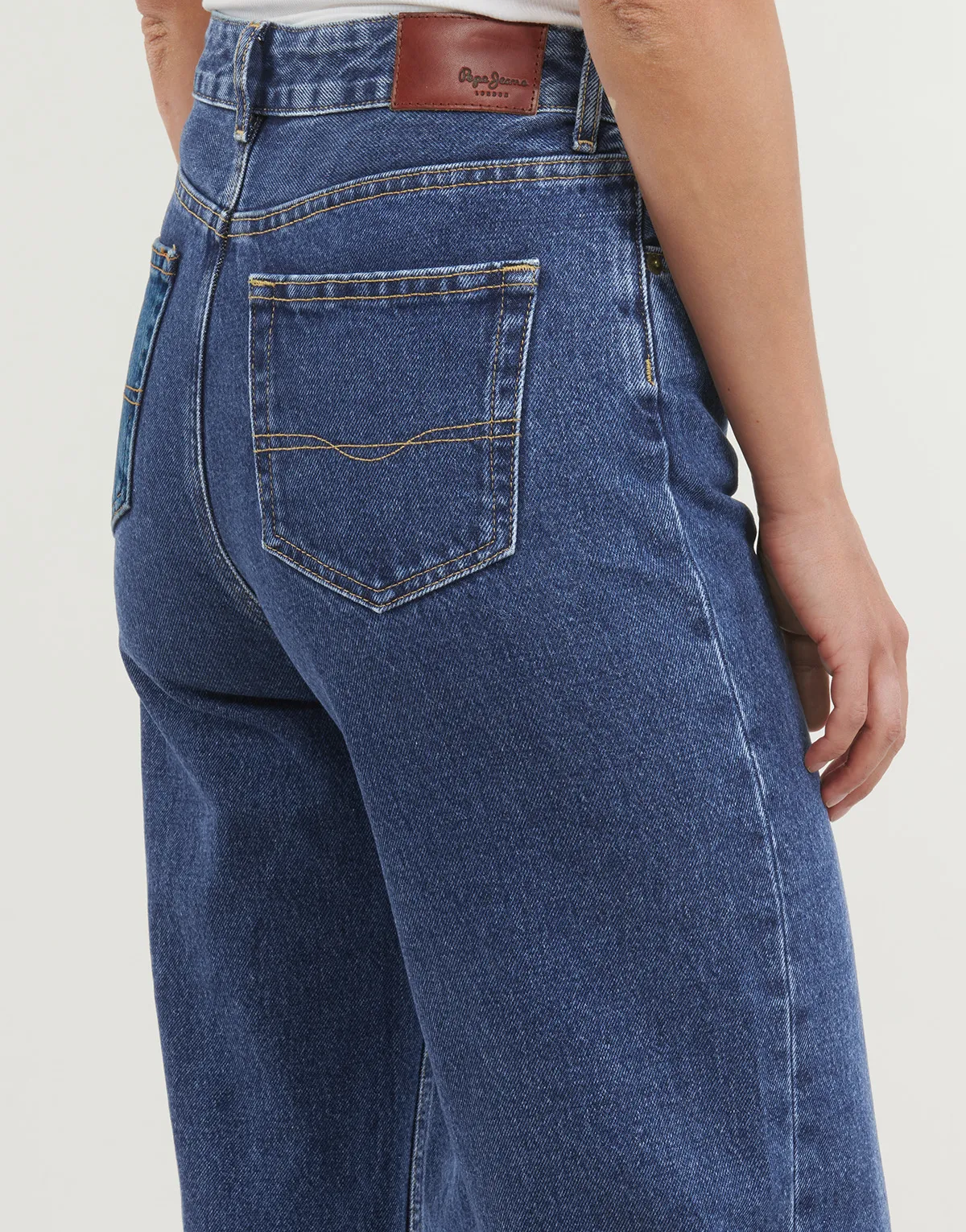 STRAIGHT JEANS UHW