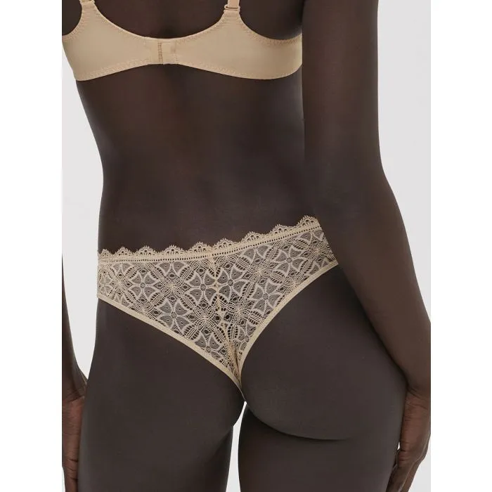 Tanga brasileña Simone Pérèle Escale 1C1710 Vainilla