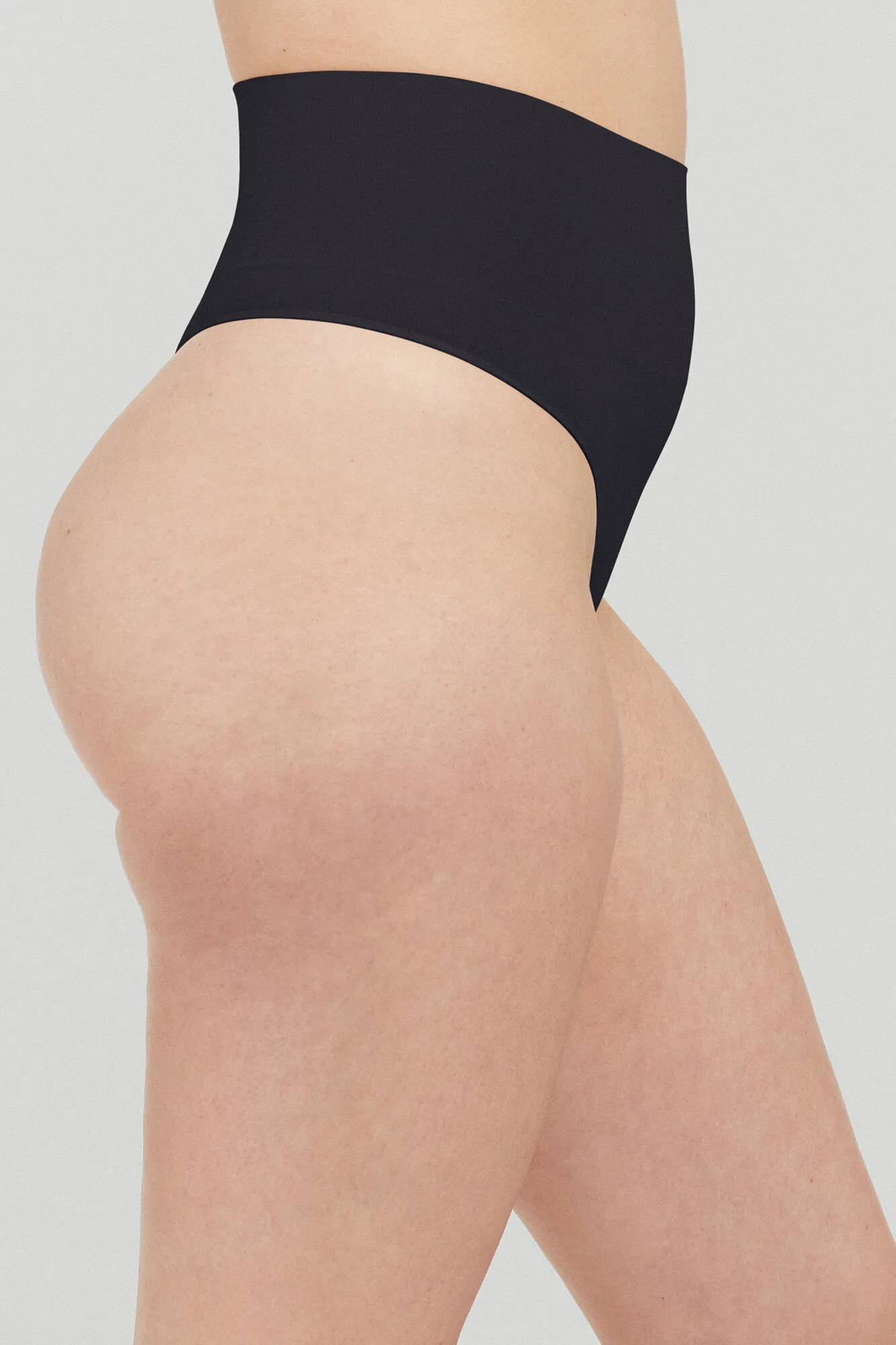 Tanga moldeador de talle alto nylon reciclado