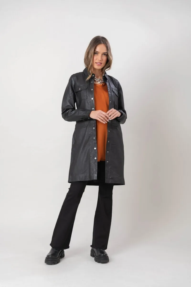 TAPADO CAMISERO EN CUERO  NEGRO