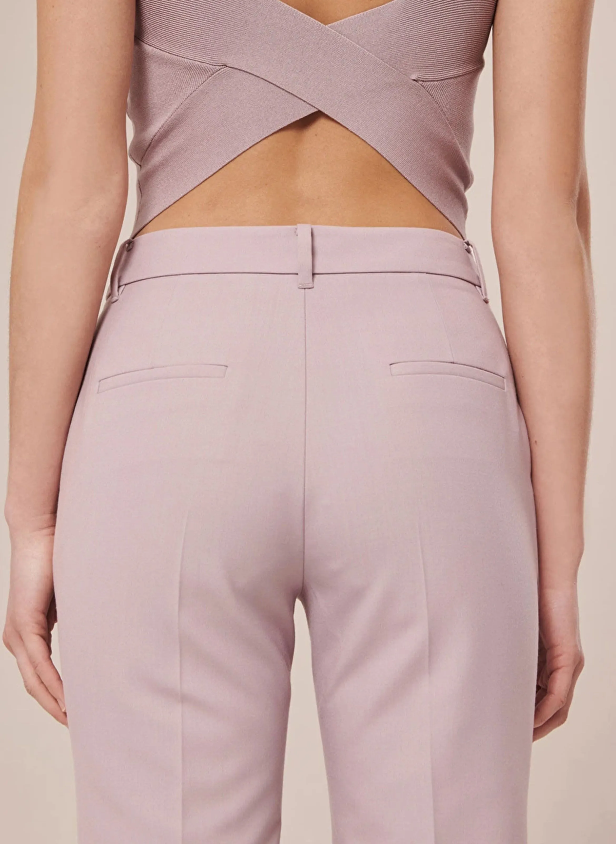 TARA JARMON PHILIPPA  PANTALóN RECTO EN VIOLETA