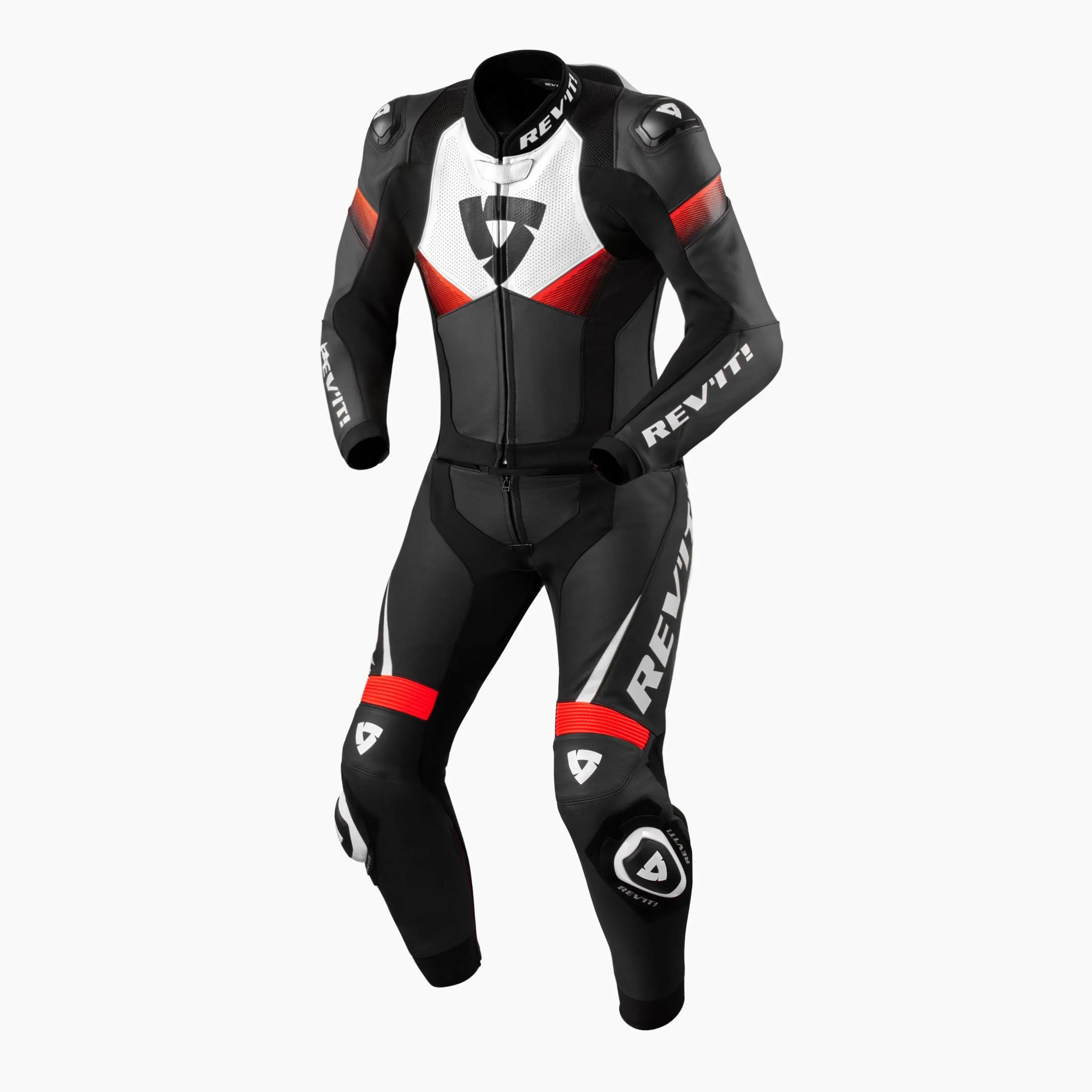 TRAJE DE PIEL DE DOS PIEZAS, DERIVADO DE LA COMPETICIóN, PARA USUARIOS URBANODEPORTIVOS