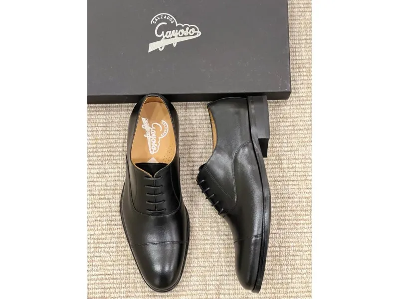 ZAPATO DE PIEL PARA VESTIR 9800 CALZADOS GAYOSO EN COLOR NEGRO O CUERO